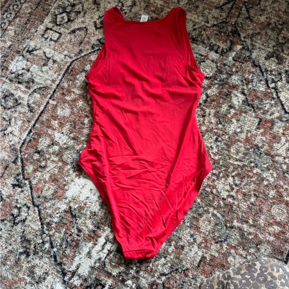 Andie One Piece Swimsuit - Picture 2 of 3